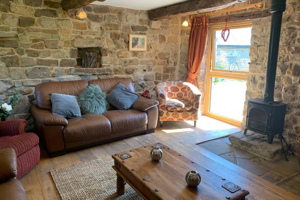 Villa Stunning Secluded Peak District Luxurious Barn à Leek Extérieur photo